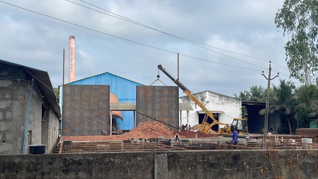 Mobile Crane Plate Positioning