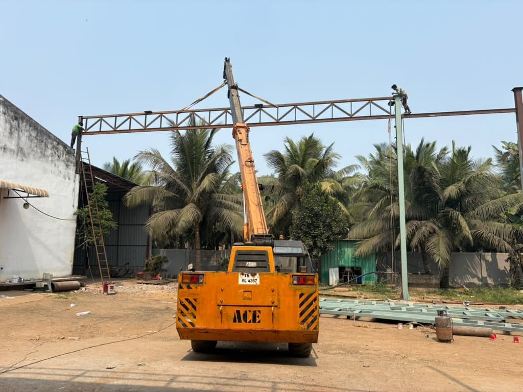 Overhead Steel Truss Beam Erection