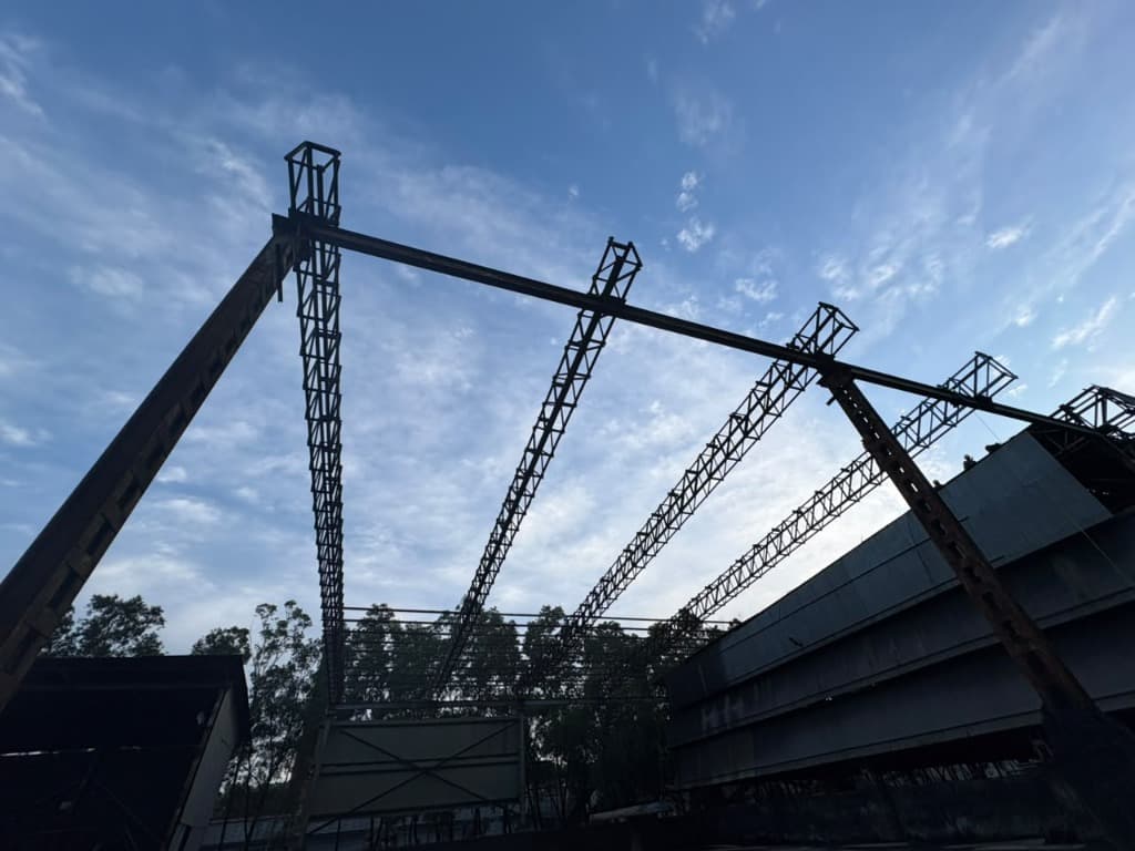 Overhead Structural Roof Truss Framework